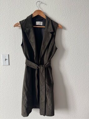 Aritzia Babaton Olive Faux-Suede Sleeveless Trench Vest